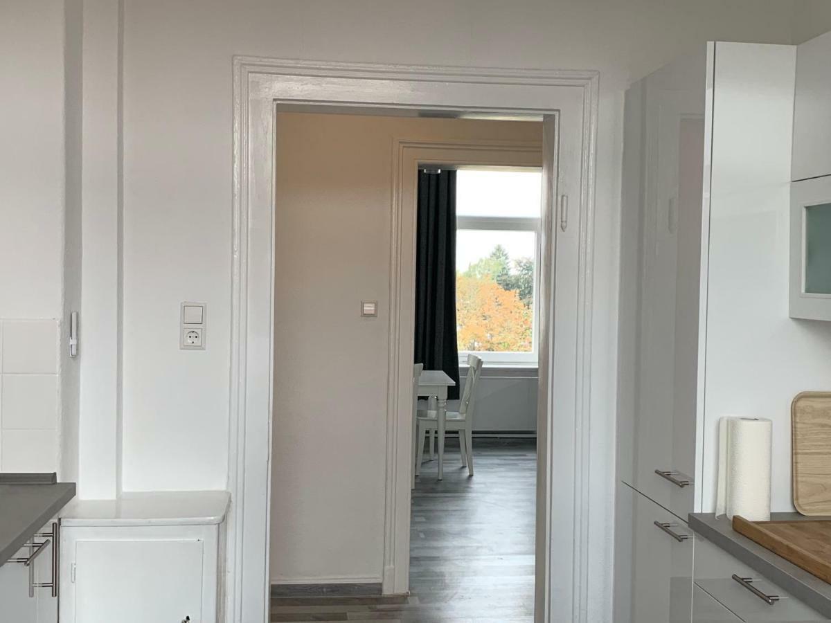 Moderne 4 Zimmer Apartment Mit Bergblick Stadtzentrum Contactless Check-In Gehrden (Lower-Saxony) Exterior foto